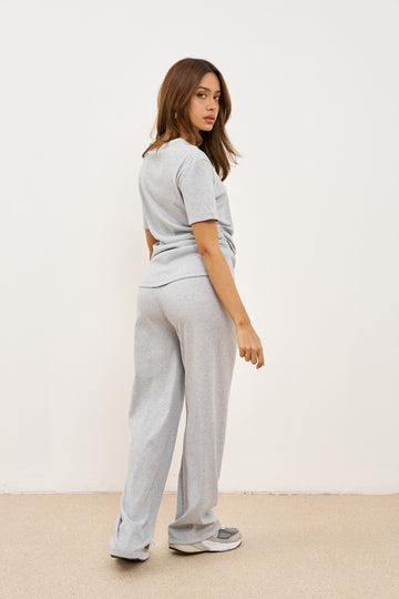 חליפת ריב אי סימטרי מכנסיים רחבים