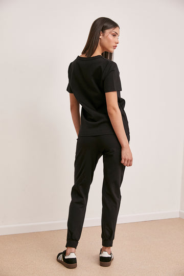 חליפת וי ג'רסי רוכסנים