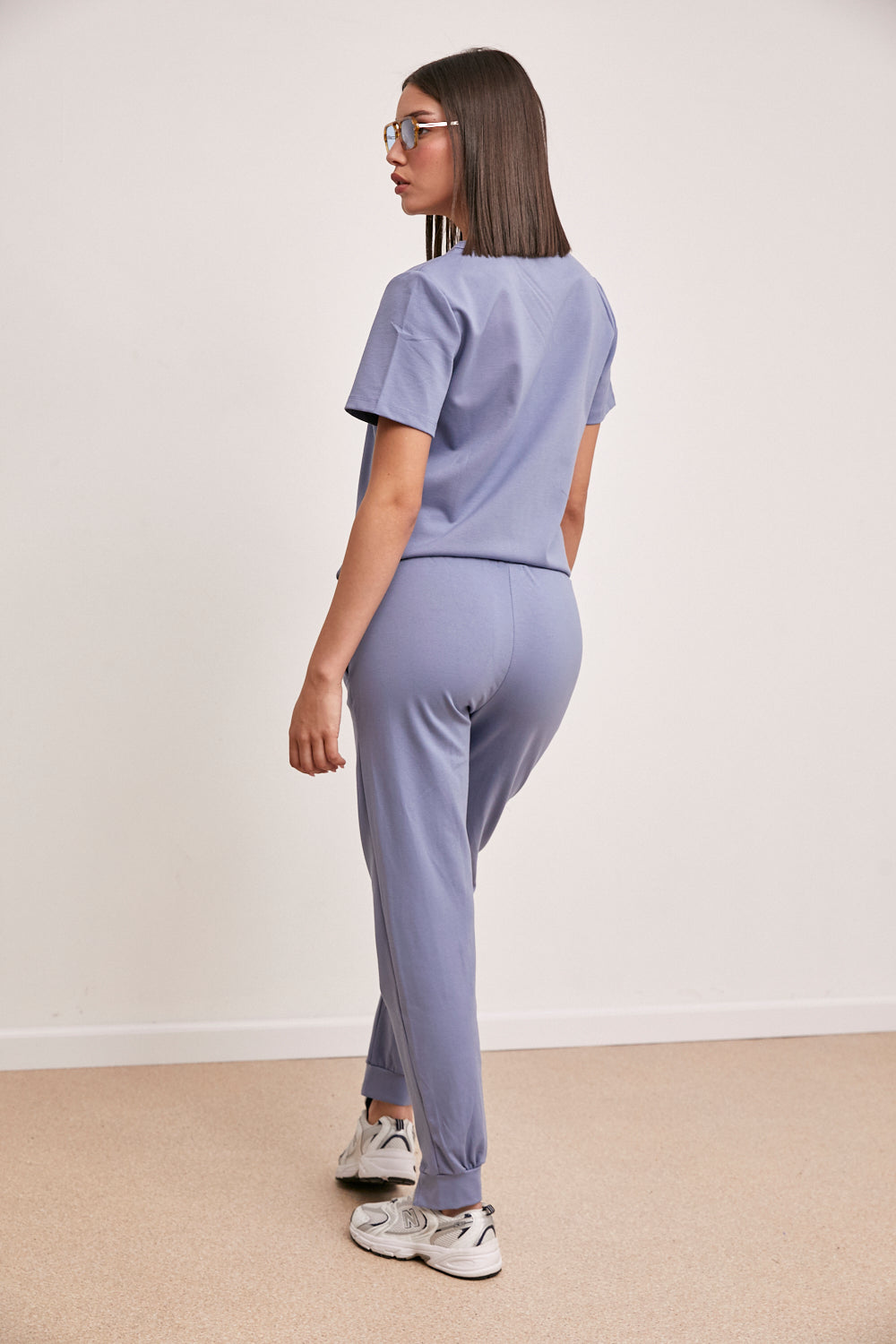 חליפת וי ג'רסי רוכסנים