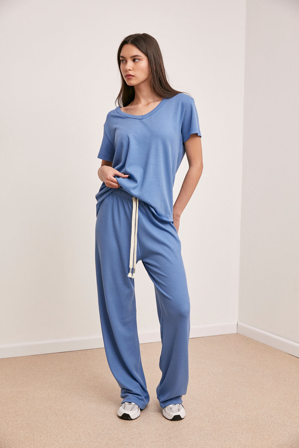 חליפת וי וופל מיליה