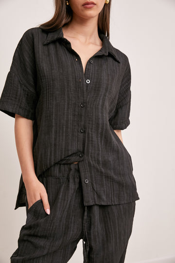 חליפת פשתן אן