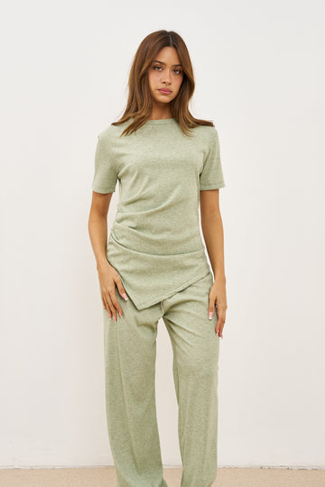 חליפת ריב אי סימטרי מכנסיים רחבים