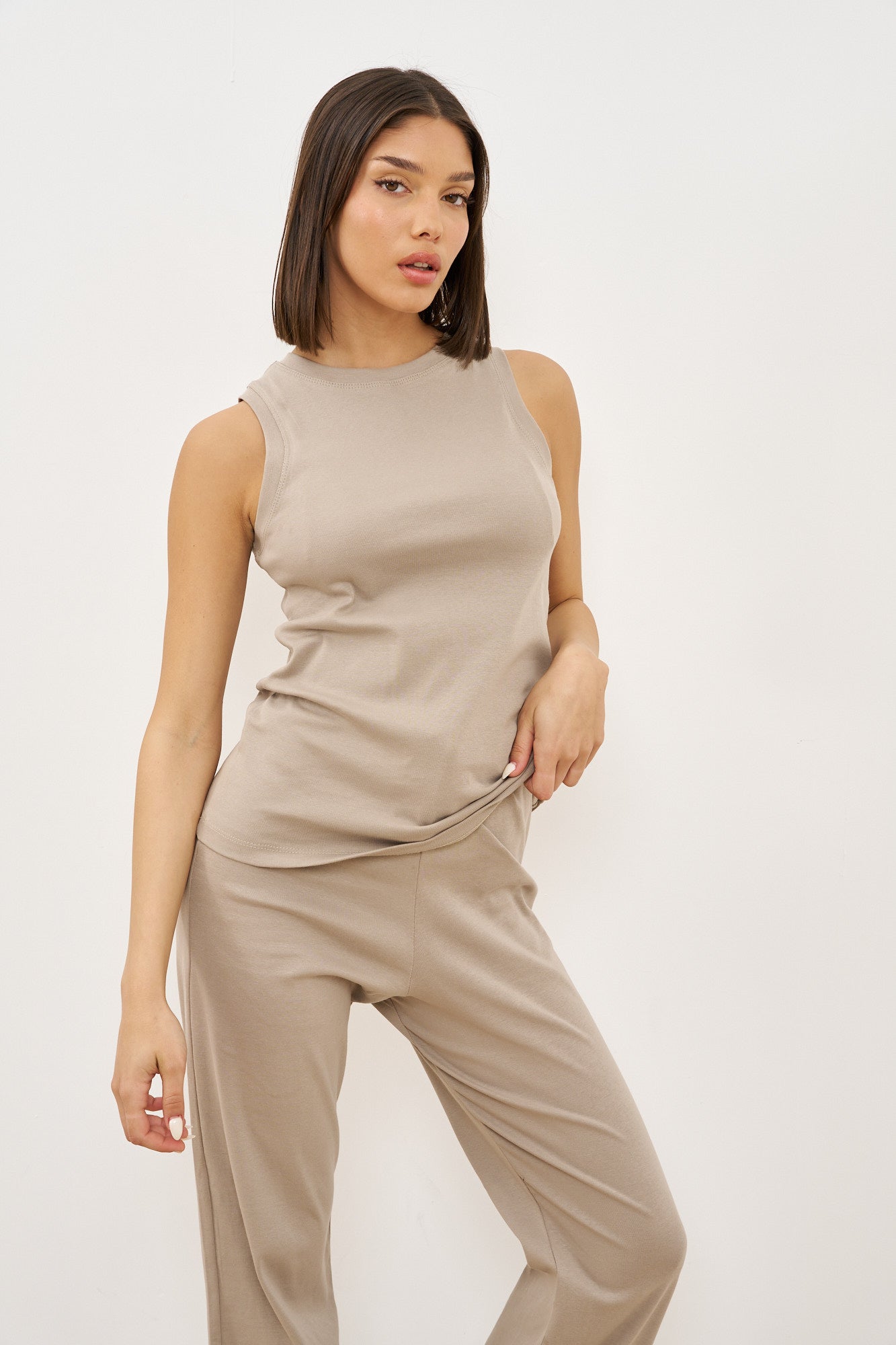 חליפת פיינריב יוליה