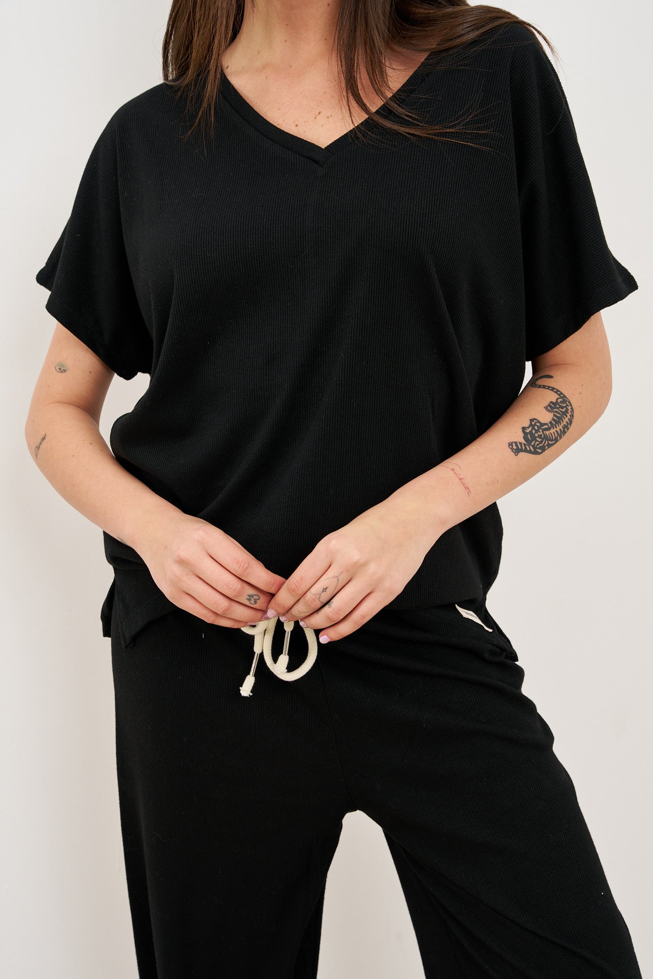 חליפת וי ריב מלאנז