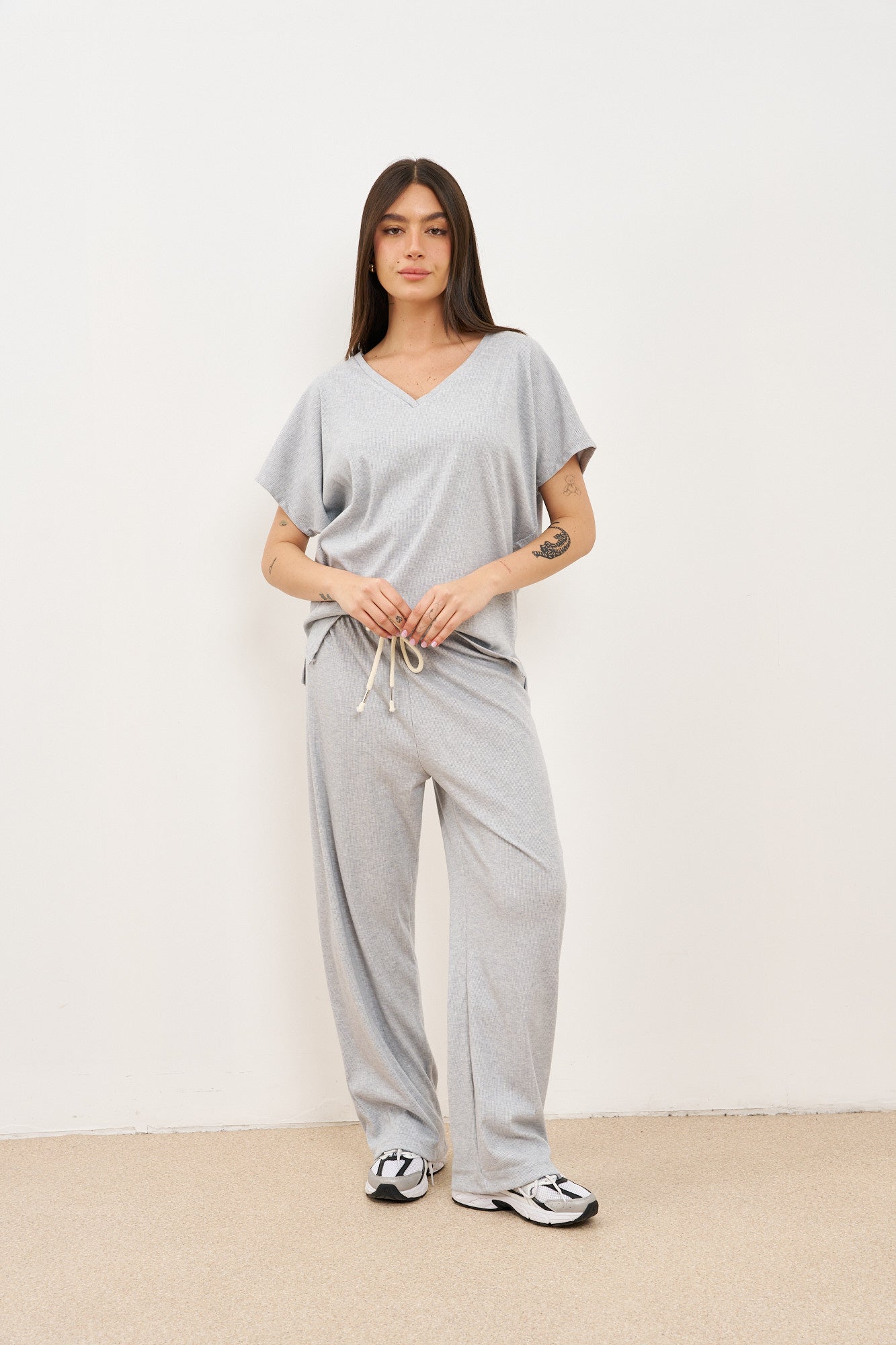 חליפת וי ריב מלאנז