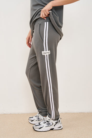 חליפת וופל פסים בצד