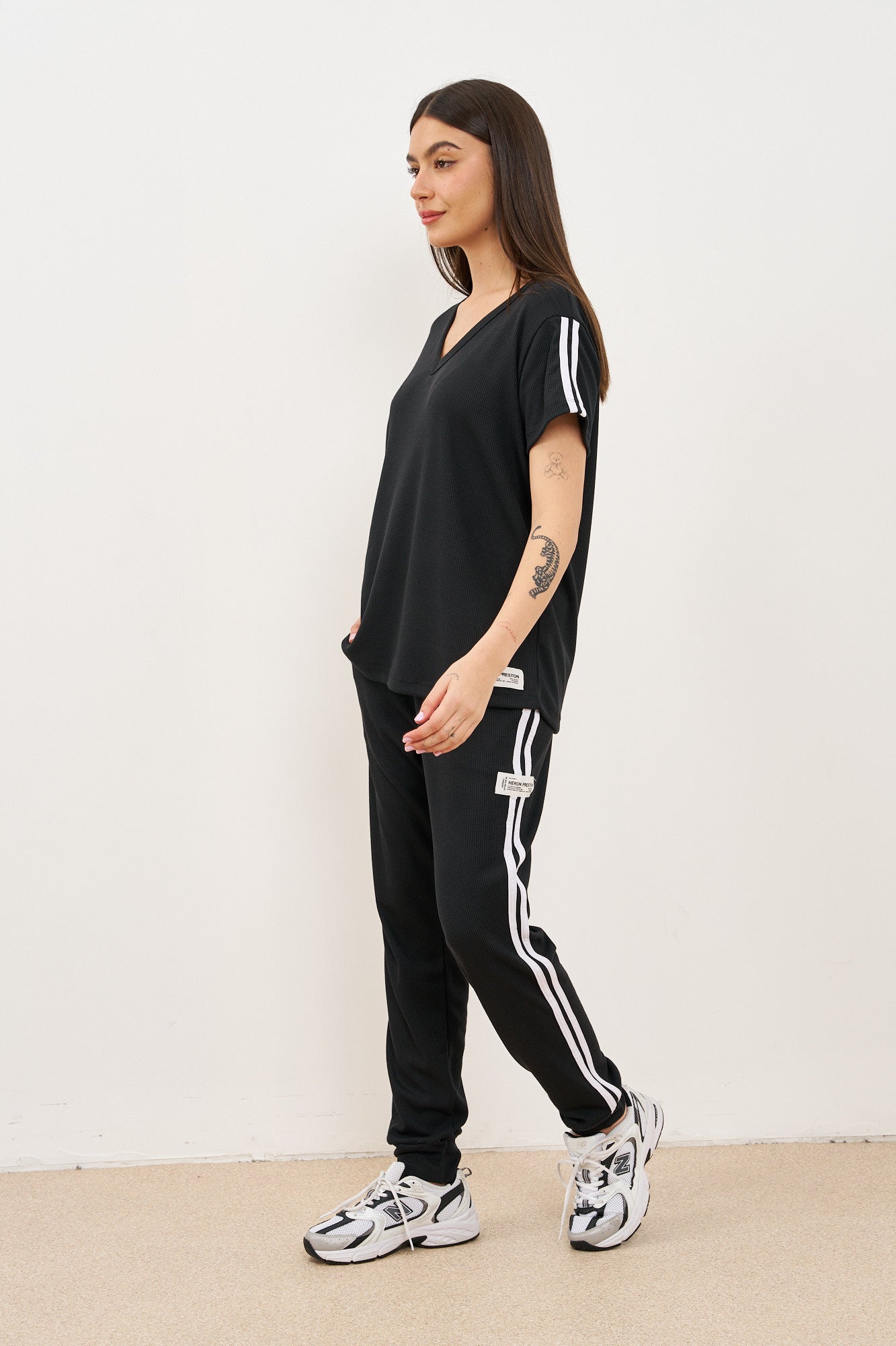 חליפת וופל פסים בצד