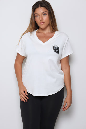 חולצת וי DESIGNER