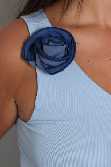 גופית כתף אחת פרח ג'ינס