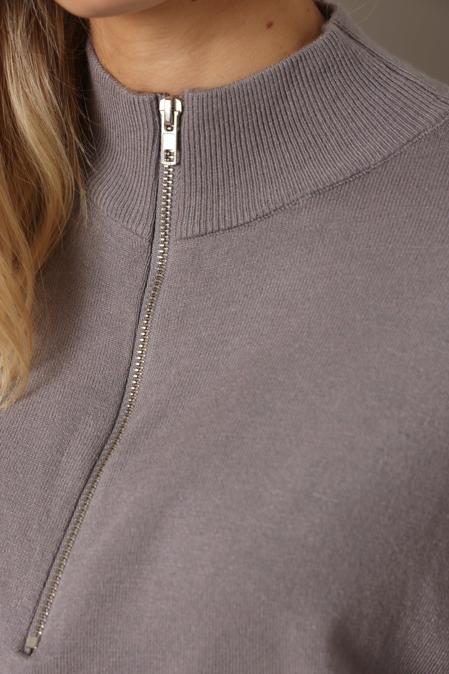 סריג זיפר פסים