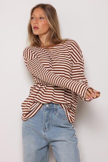 חולצת ניקי ריב כפפה