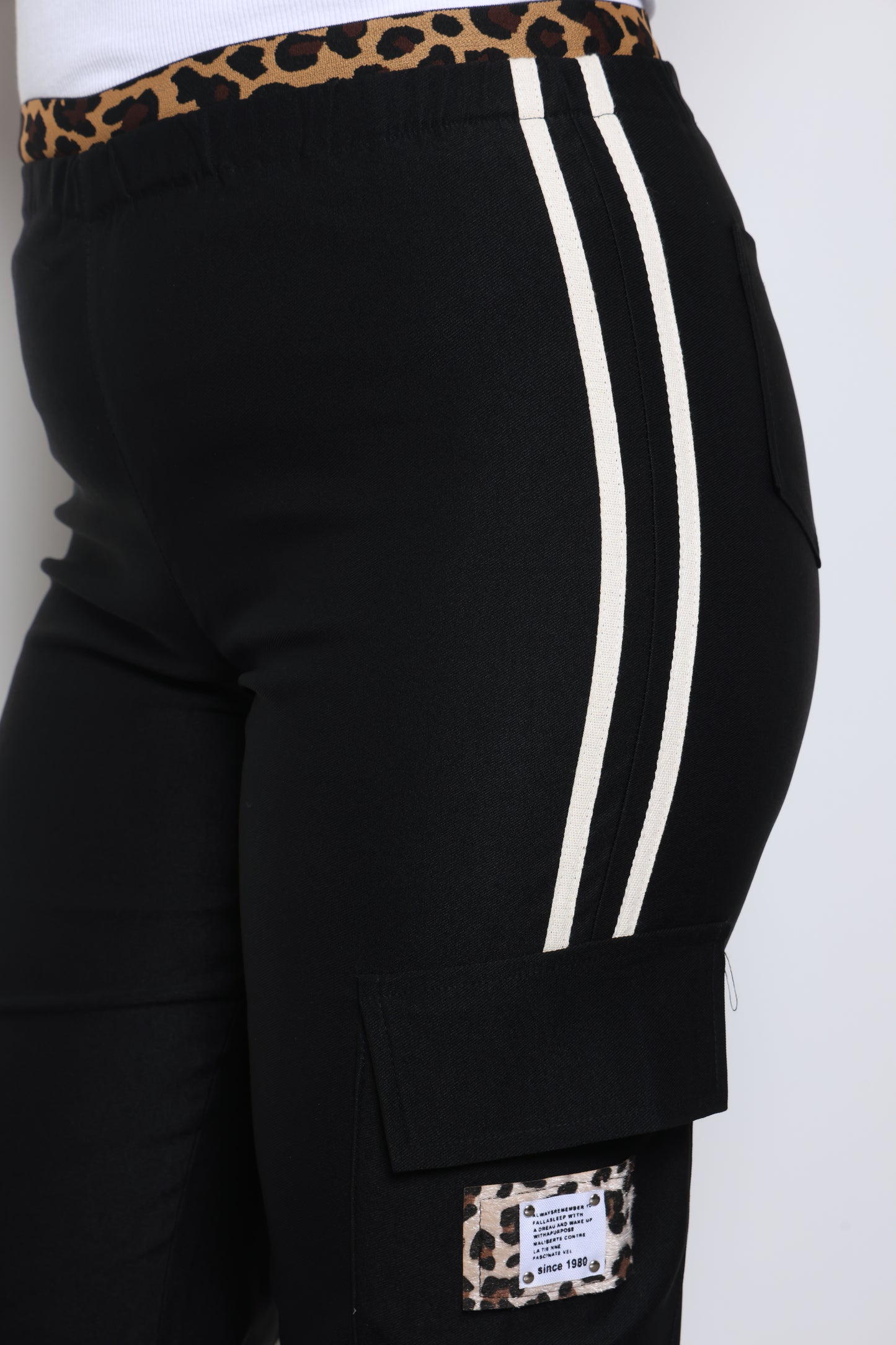 מכנסי גומי שילוב מנומר