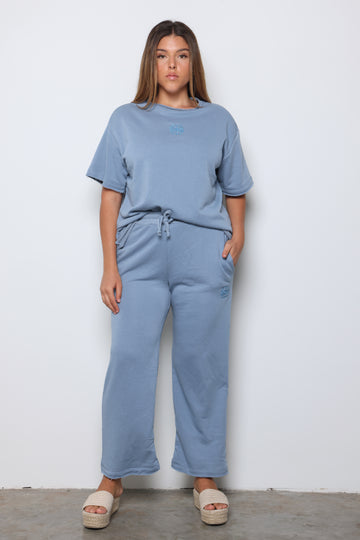 חליפת אנדראה פרנ'ץ טרי