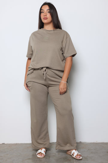 חליפת אנדראה פרנ'ץ טרי