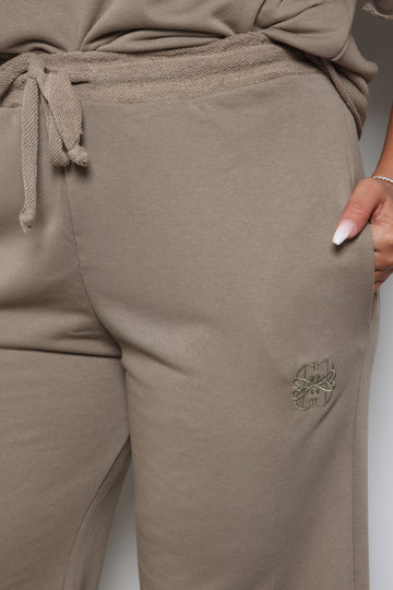 חליפת אנדראה פרנ'ץ טרי