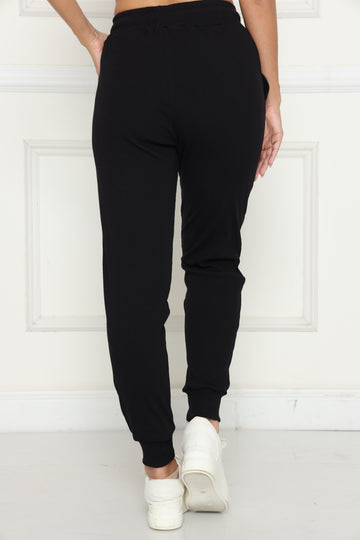 מכנסי ריב עם תיפורים