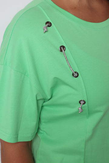 טי-שירט בשילוב שרוך יהלומים