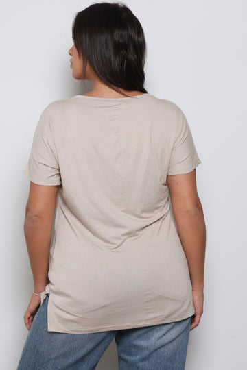 חולצת אדריאן תמונה