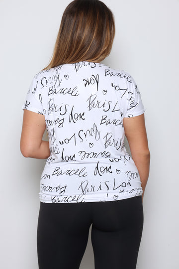 חולצת גרייס וי דפוס