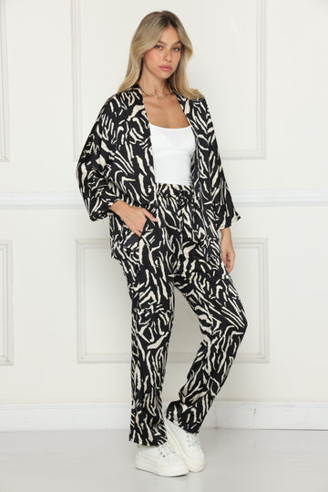 חליפת עליונית סאטן ג'יאנה