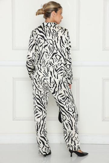 חליפות קשירות סאטן זברה