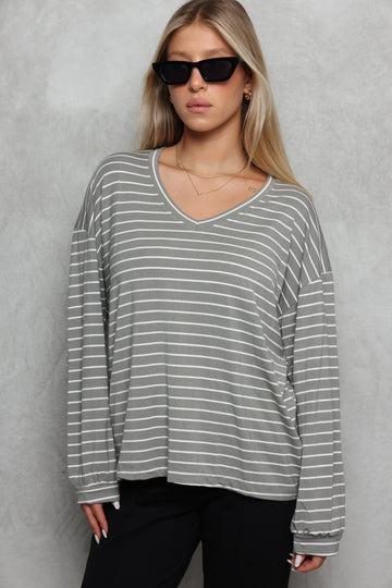 טוניקת וי פסים שרוול מנג'ט