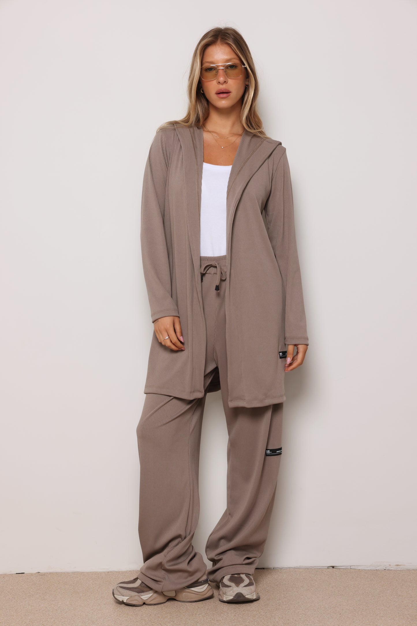 חליפת עליונית ריב