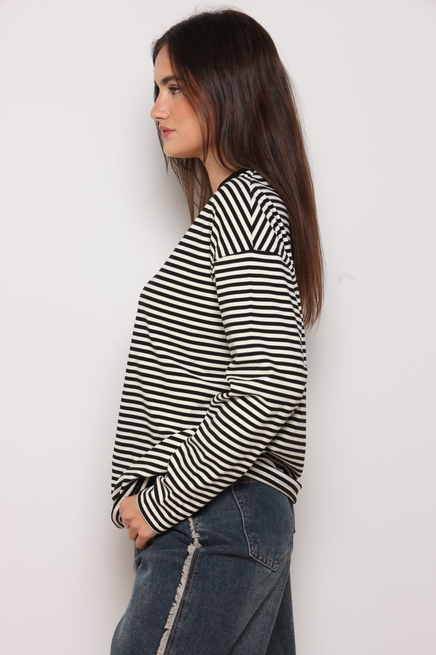 סווטשירט פסים כפפה