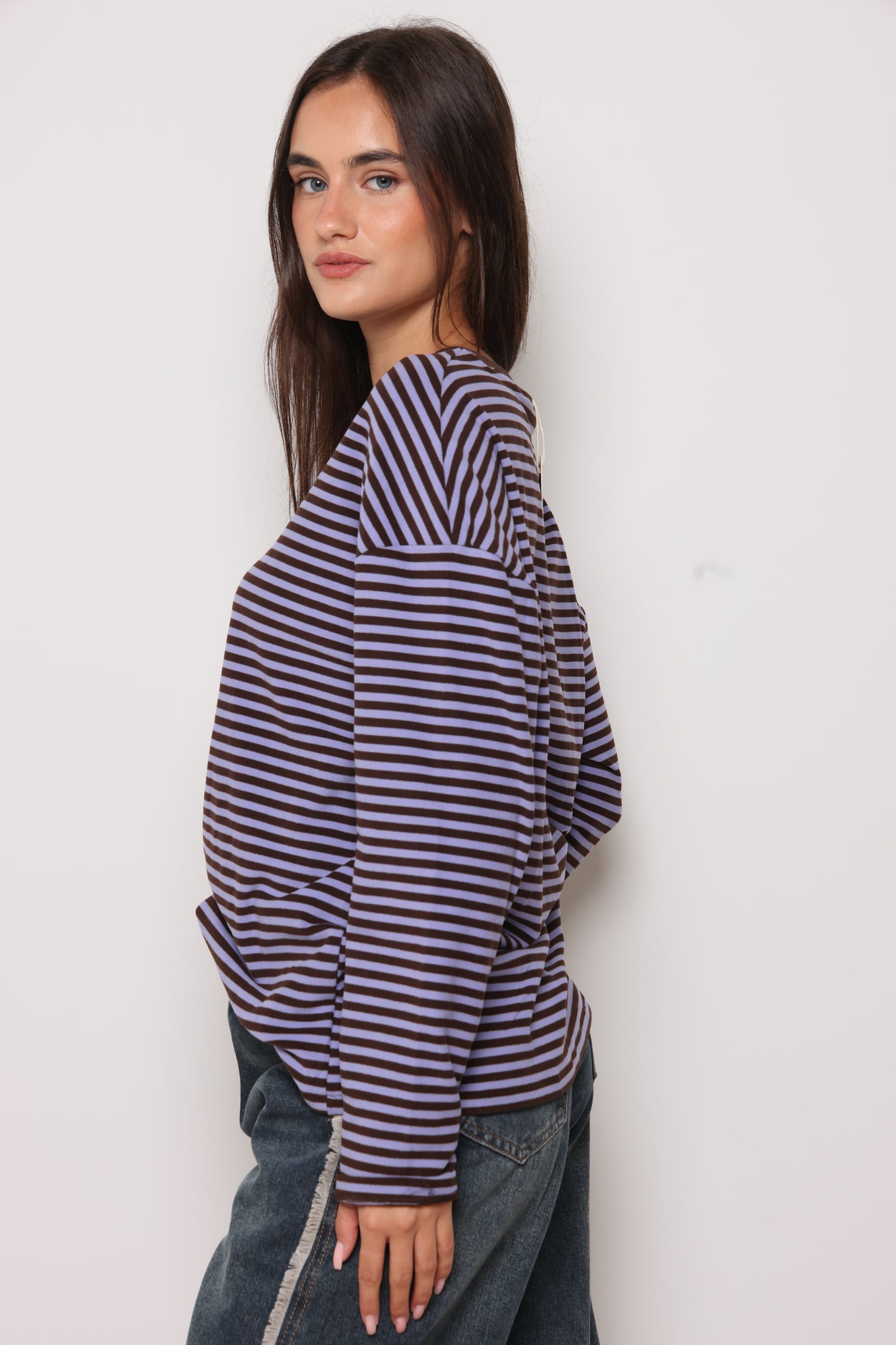 סווטשירט פסים כפפה