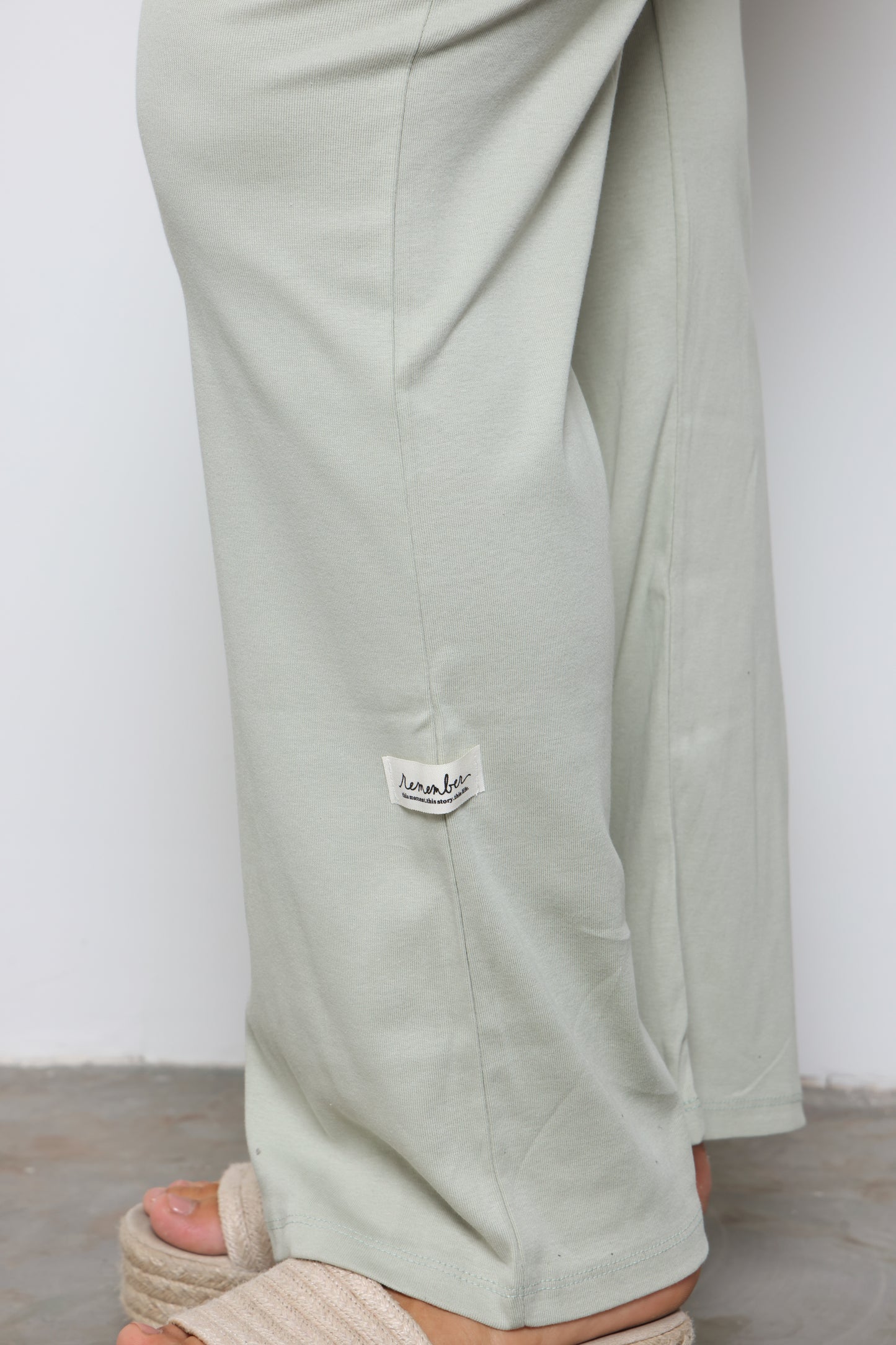 חליפת פיינריב יוליה