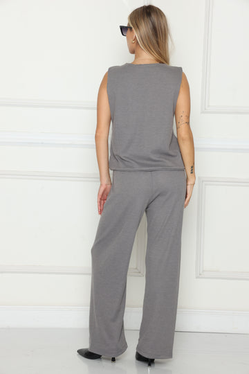 חליפת ווסט אשלי