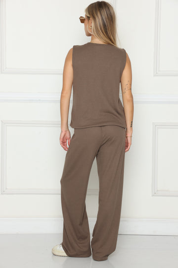 חליפת ווסט אשלי