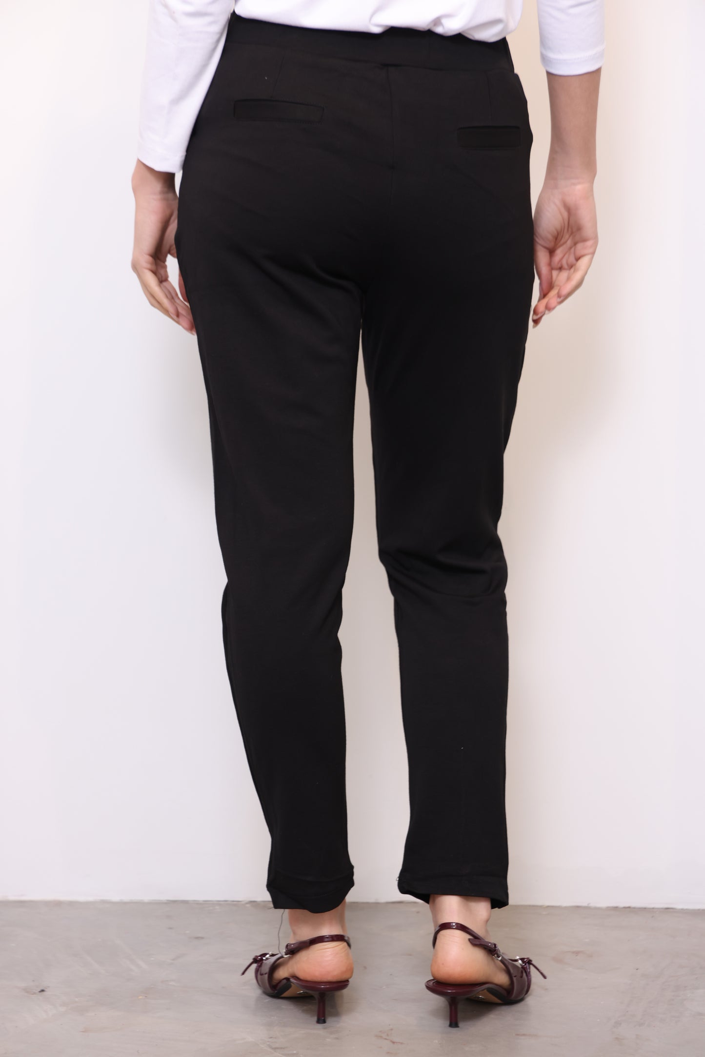 מכנסיים אלגנטים מחטבים לולאה