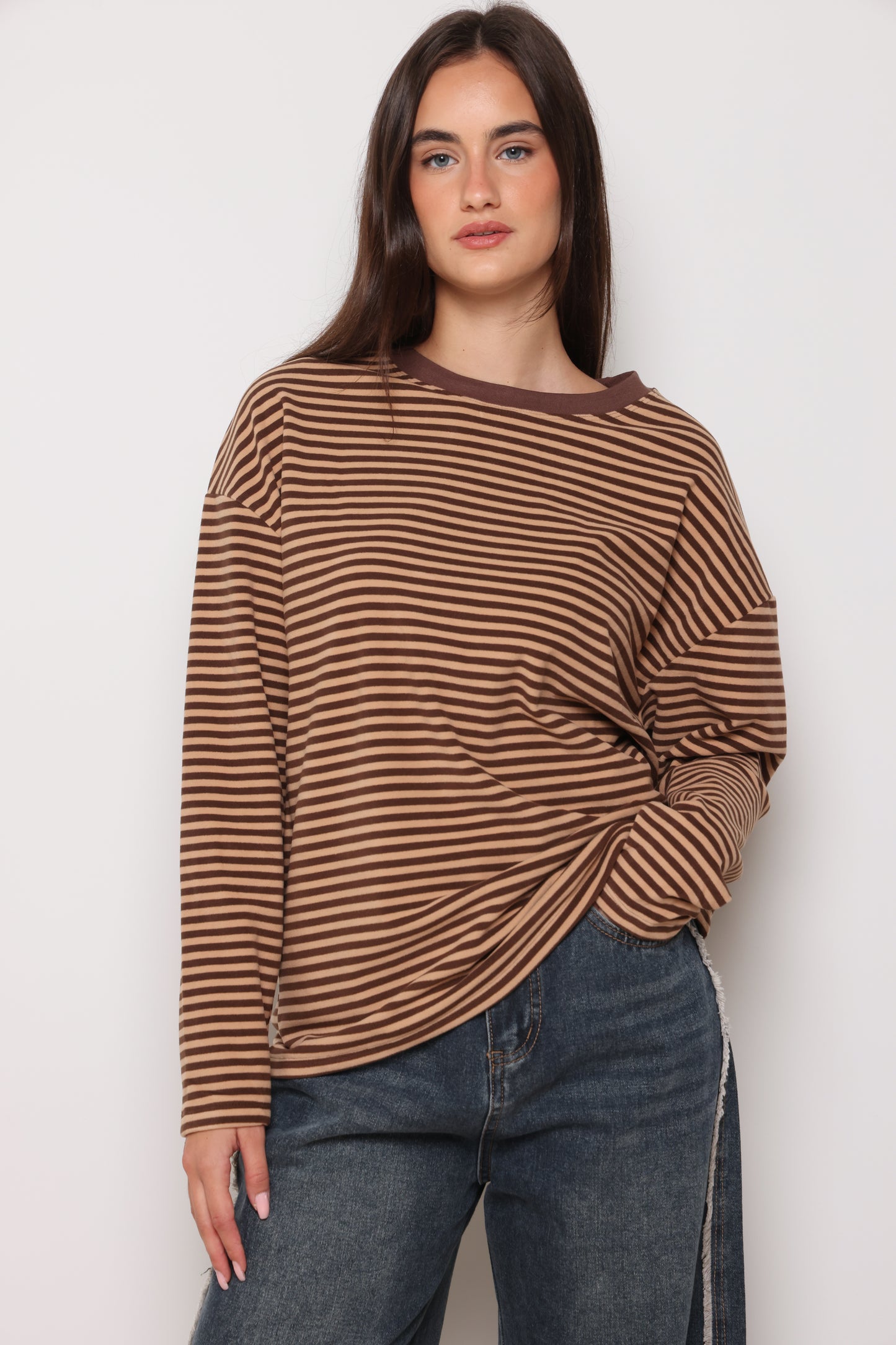 סווטשירט פסים כפפה