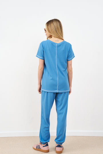 חליפת וי וופל תפר לבן