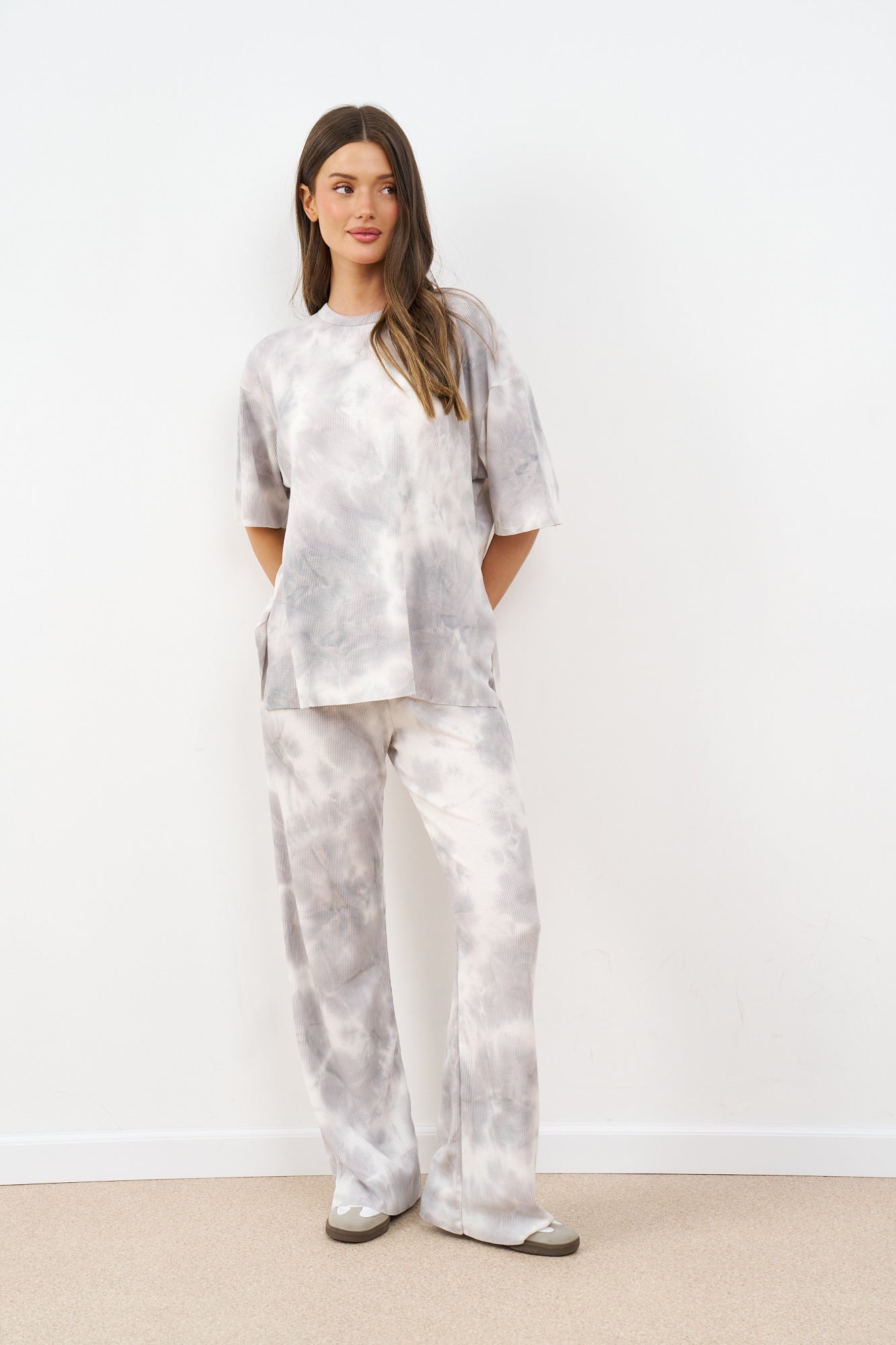 חליפת אוברסייז טיידי