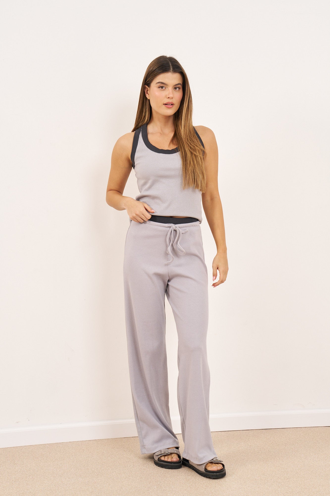 חליפת גופיה ג'קסון