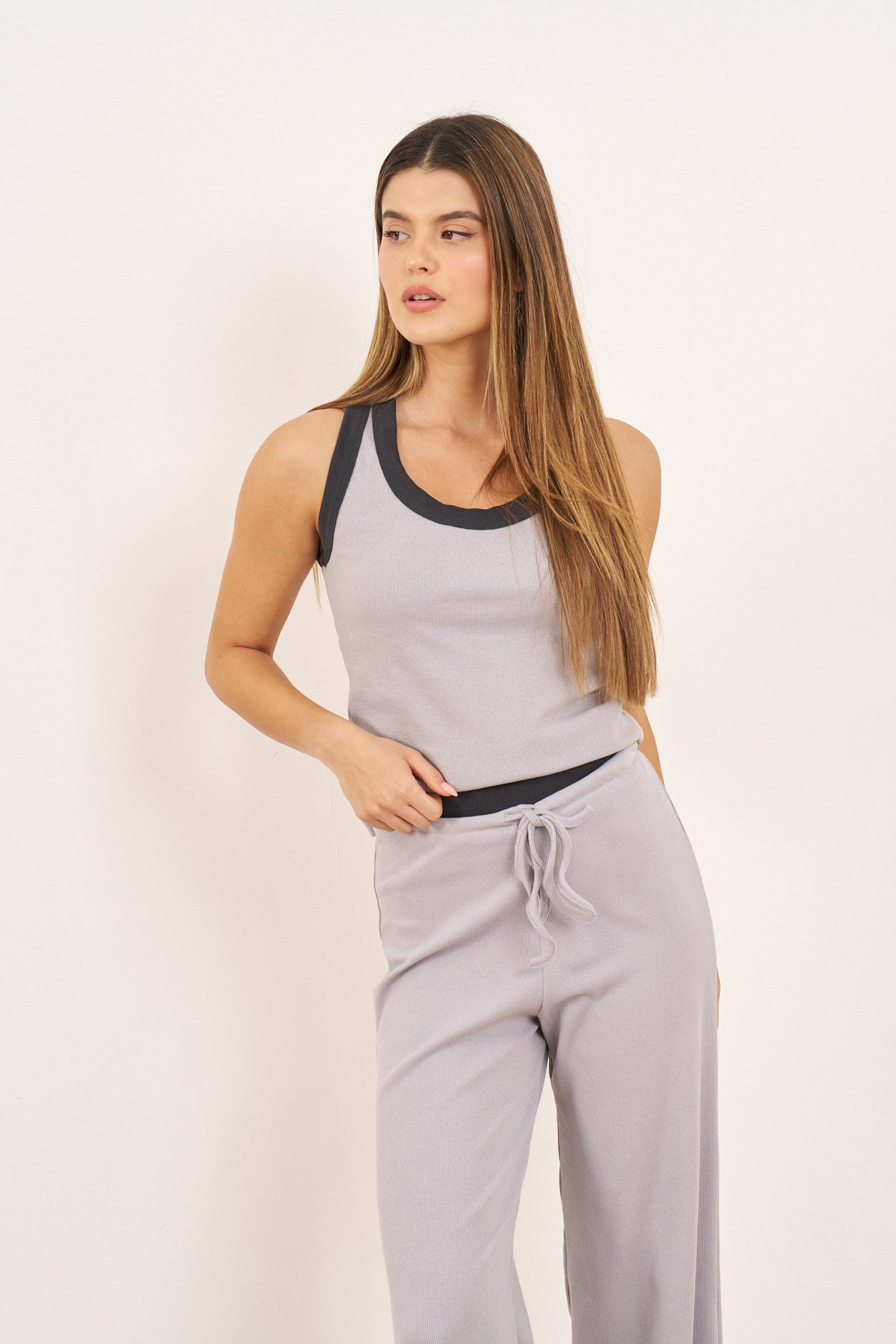 חליפת גופיה ג'קסון