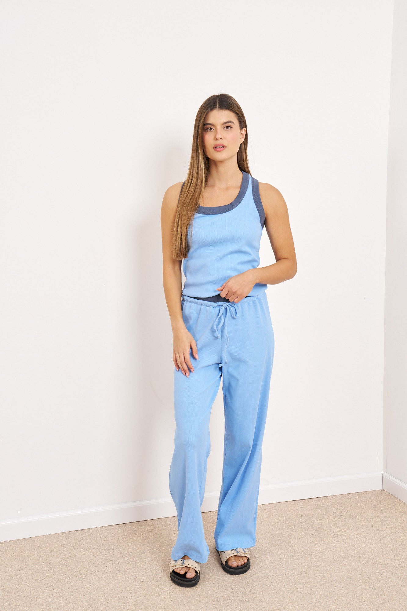 חליפת גופיה ג'קסון