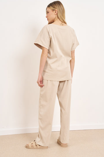 חליפת הדס לוגו רקום