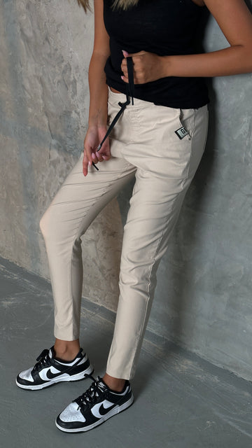 מכנסיים שרוך מטרו