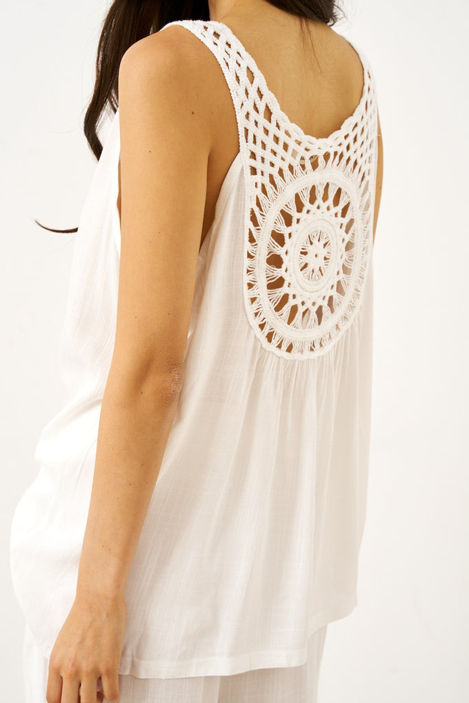 חליפת גל פשתן תחרה