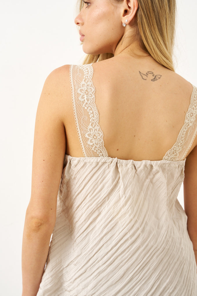 גופיית רומי תחרה