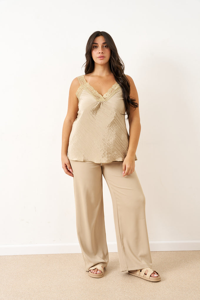 גופיית רומי תחרה