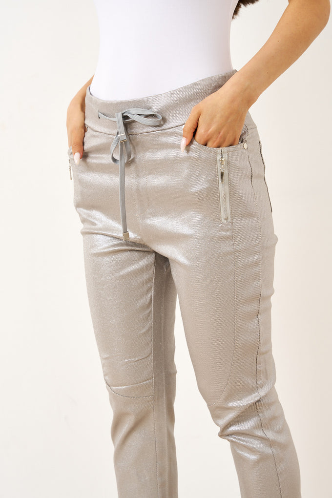 מכנסי לורקס נורה