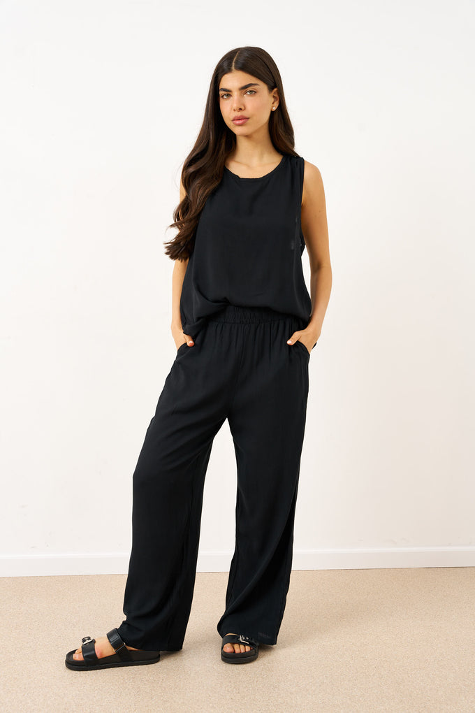 חליפת גל פשתן תחרה