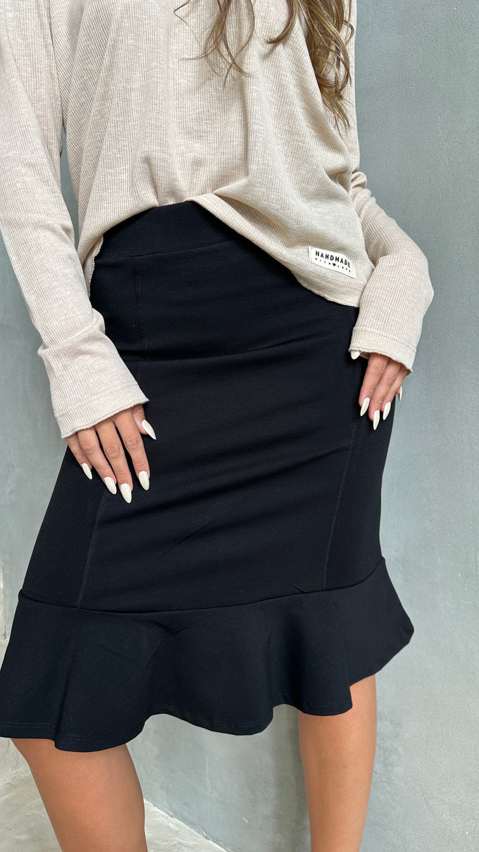 חצאית מחטבת מלמלה