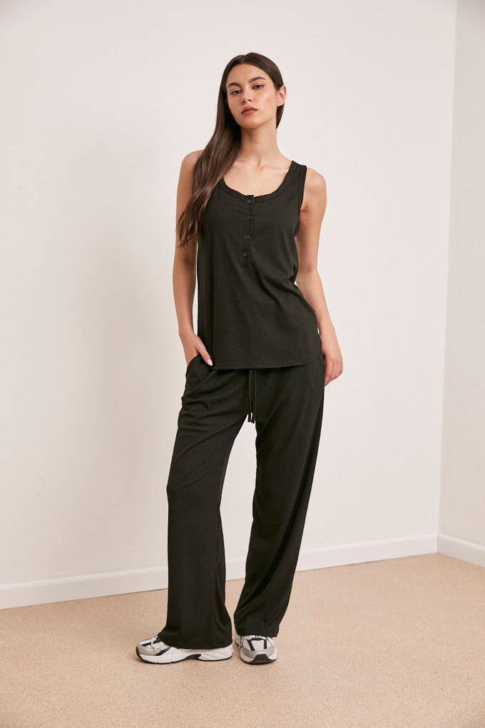 חליפת גופיה לסלי