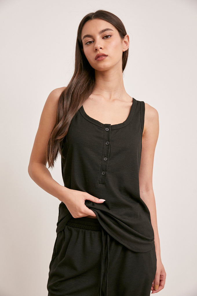 חליפת גופיה לסלי