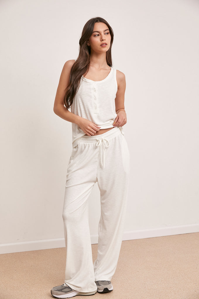 חליפת גופיה לסלי